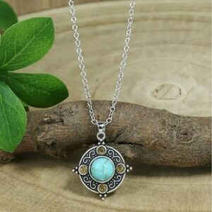 Vintage Round Necklace